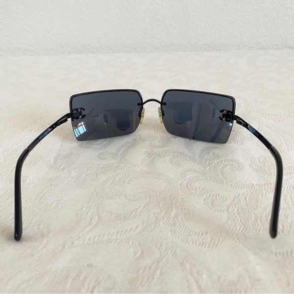 Chanel crystal CC Logo Sunglasses - Picture 8 of 14